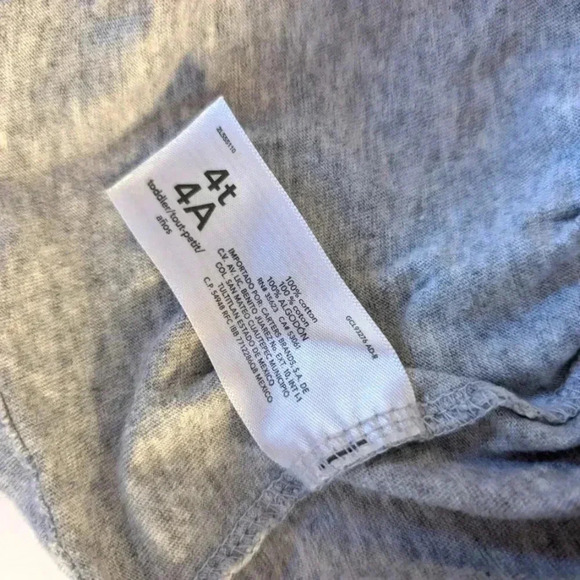 Carter's Set of 2 Girl Dresses Hearts Gray And  Colorful Stripe SZ 4T Cotton - Picture 8 of 9